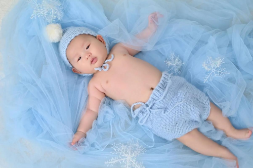 广州包生男孩的试管医院孕妇肚子上长红点